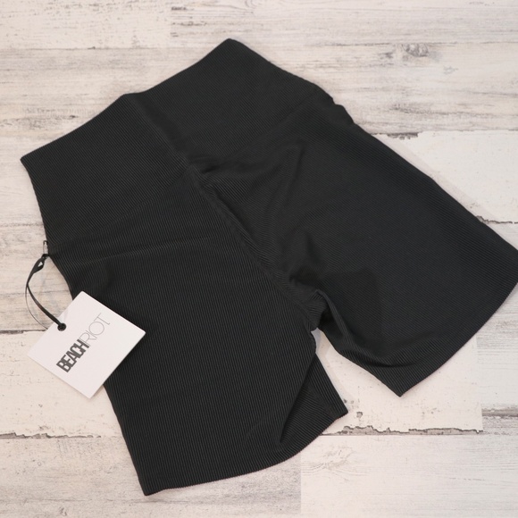 Beach Riot Core Collection Ribbed Bike Short Black Small NEW - Picture 2 of 7